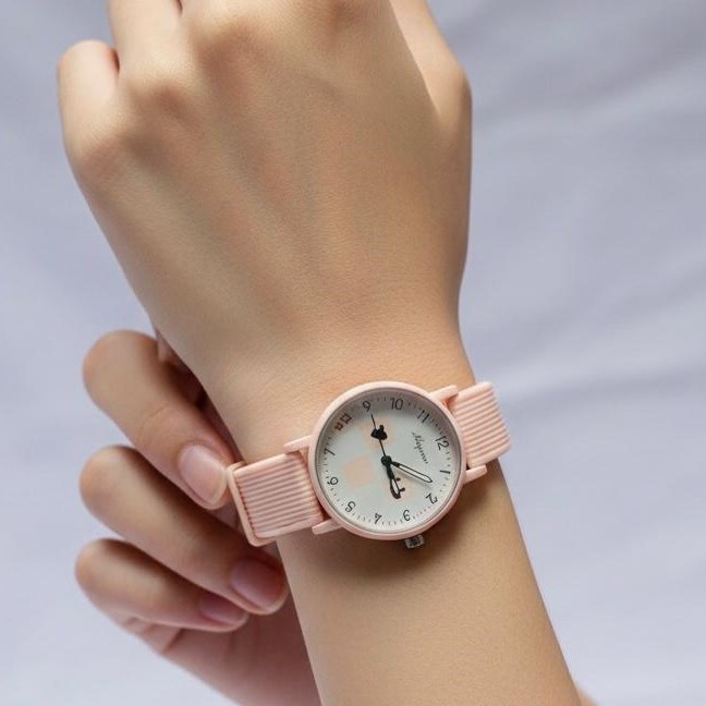 Minimalist Textured Lady Watch